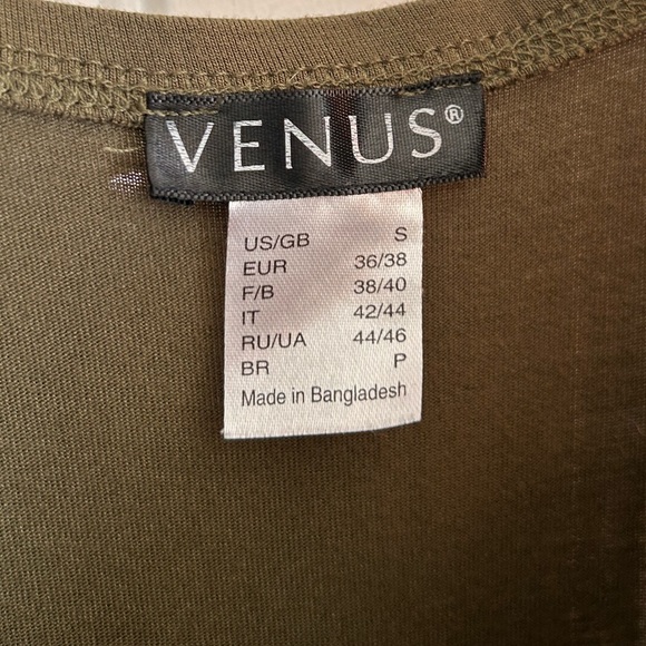 VENUS Green Maxi Dress - Picture 7 of 8